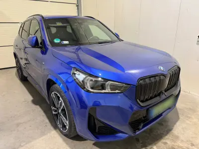 BMW iX1 2023
