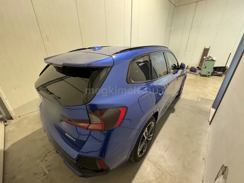 BMW iX1 2023