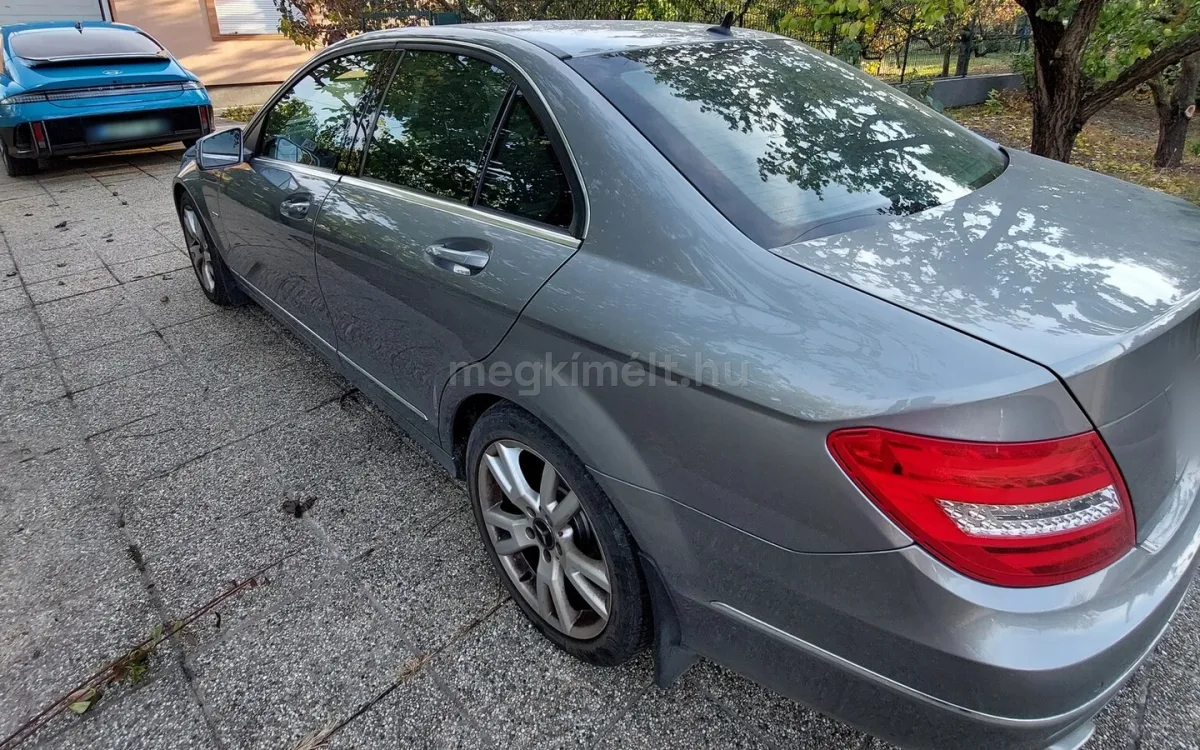 Mercedes-Benz C 220 2012