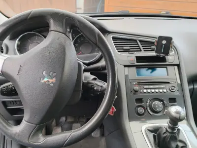 Peugeot 5008 2012 (miniatűr)