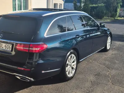 Mercedes-Benz E 220 2017 (miniatűr)