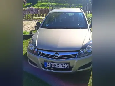 Opel Astra 2009 (miniatűr)