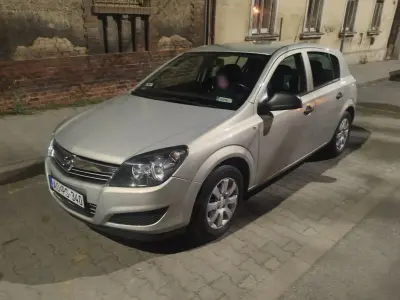 Opel Astra 2009 (miniatűr)