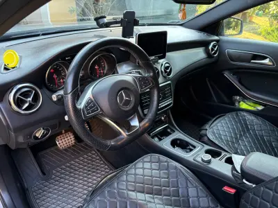 Mercedes-Benz GLA 250 2018 (miniatűr)