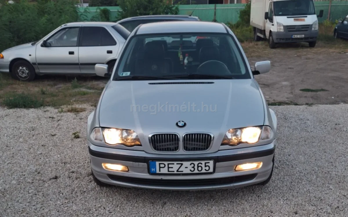 BMW 318 2002