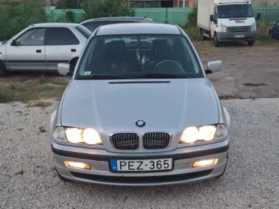 BMW 318 2002 (miniatűr)