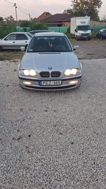 BMW 318 2002