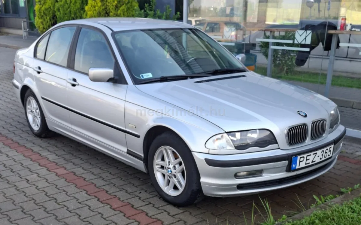 BMW 318 2002