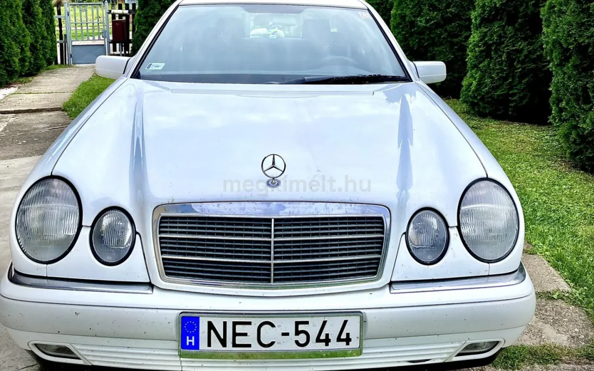 Mercedes-Benz E 220 1995