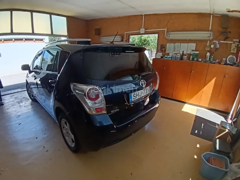 Toyota Verso 2011