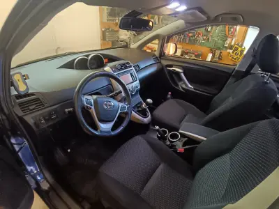 Toyota Verso 2011 (miniatűr)