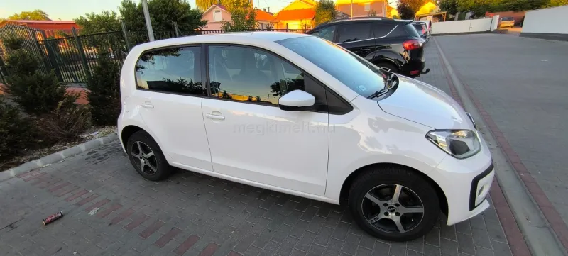Volkswagen up! 2017