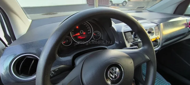 Volkswagen up! 2017
