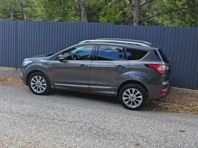 Ford Kuga 2019 (miniatűr)