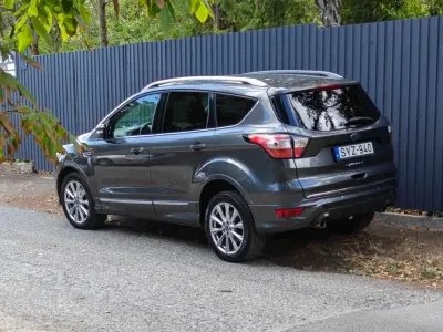 Ford Kuga 2019 (miniatűr)