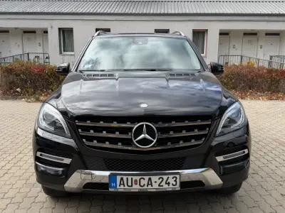 Mercedes-Benz ML 350 2013 (miniatűr)