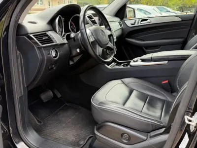 Mercedes-Benz ML 350 2013 (miniatűr)