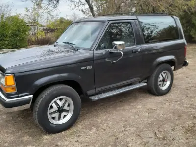 Ford Bronco 1990 (miniatűr)