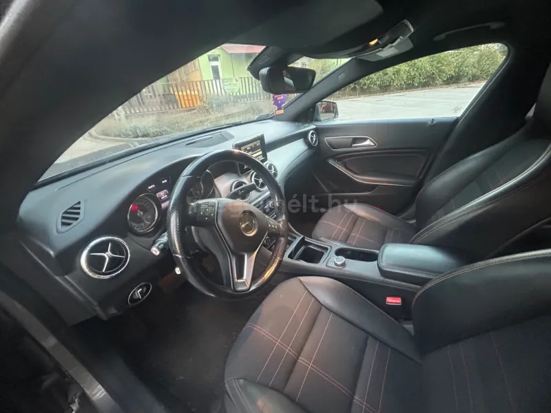 Mercedes-Benz CLA 200 2014