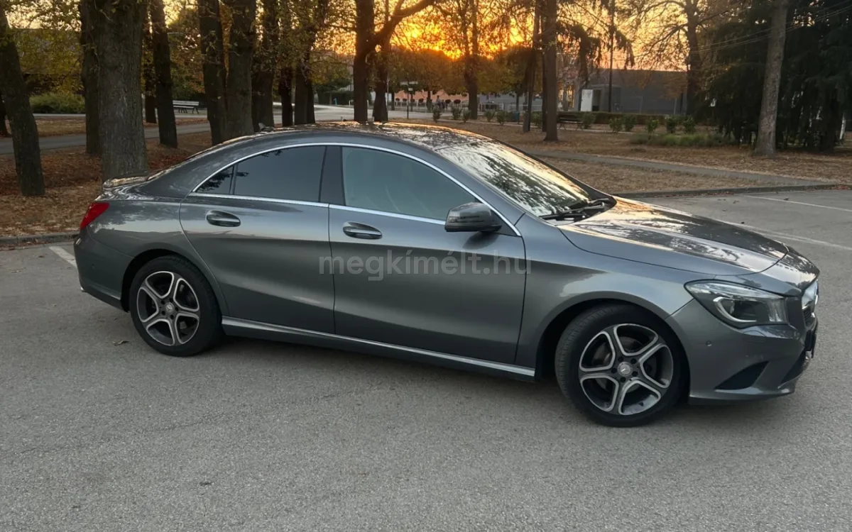 Mercedes-Benz CLA 200 2014