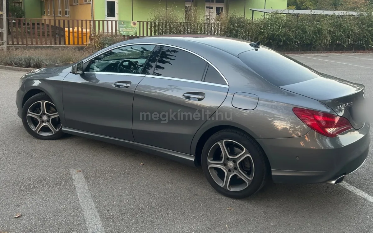 Mercedes-Benz CLA 200 2014