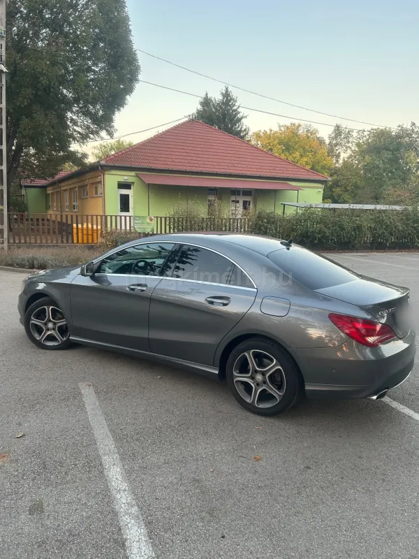 Mercedes-Benz CLA 200 2014