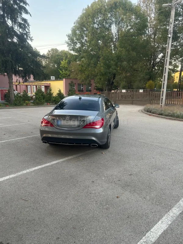 Mercedes-Benz CLA 200 2014