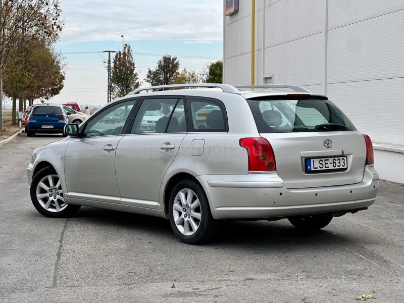 Toyota Avensis 2005