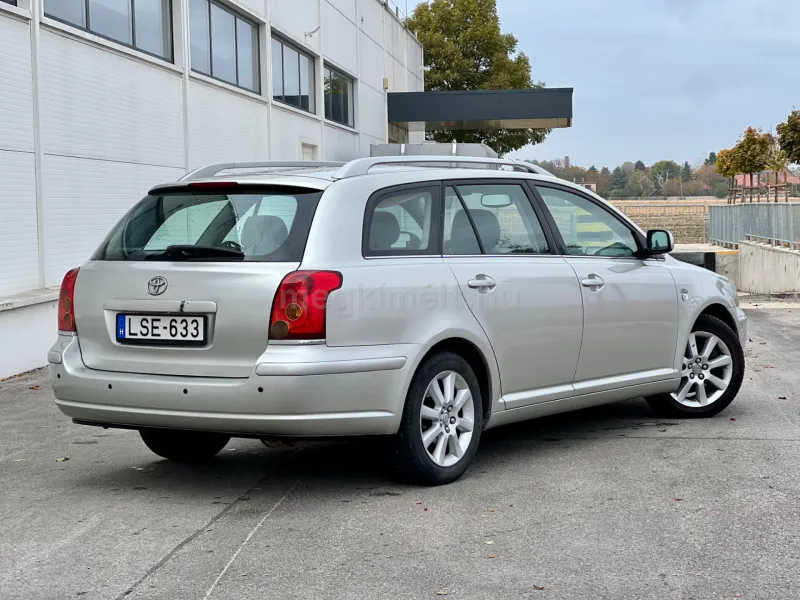 Toyota Avensis 2005