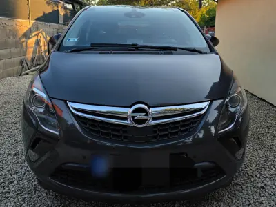 Opel Zafira Tourer 2015 (miniatűr)