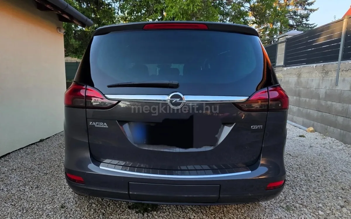 Opel Zafira Tourer 2015