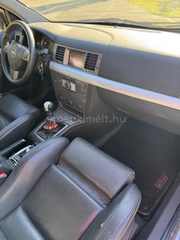 Opel Vectra 2004