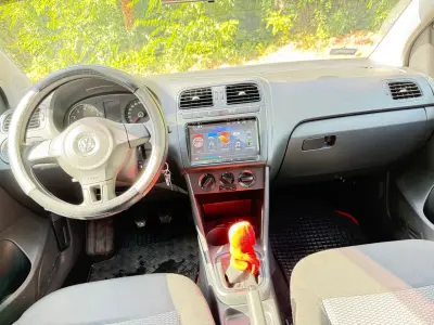 Volkswagen Polo 2012 (miniatűr)