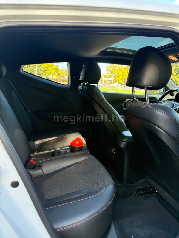 Hyundai Veloster 2020