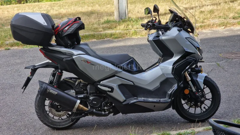 Honda ADV350 2022
