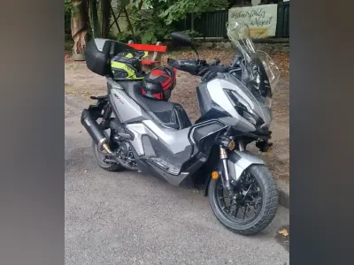 Honda ADV350 2022 (miniatűr)