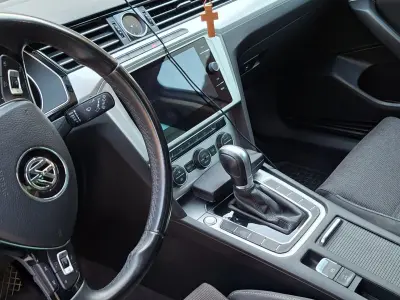 Volkswagen Passat Variant 2018 (miniatűr)