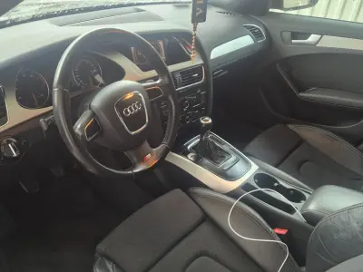 Audi A4 2009 (miniatűr)