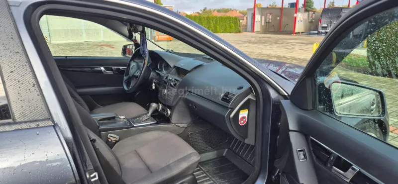 Mercedes-Benz C 180 2010