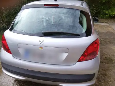 Peugeot 207 2007 (miniatűr)