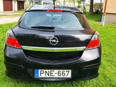 Opel Astra 2005 (miniatűr)
