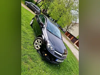 Opel Astra 2005 (miniatűr)
