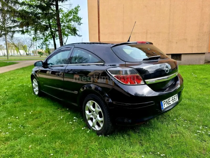 Opel Astra 2005