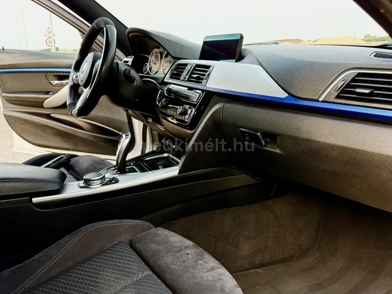 BMW 320 2015