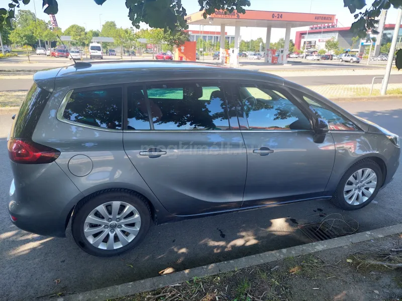 Opel Zafira 2018