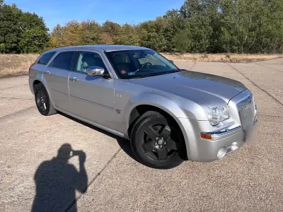 Chrysler 300C 5,7 hemi. V8 Benzin és LPG