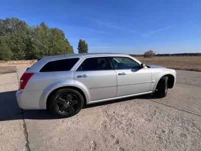 Chrysler 300C 2005 (miniatűr)