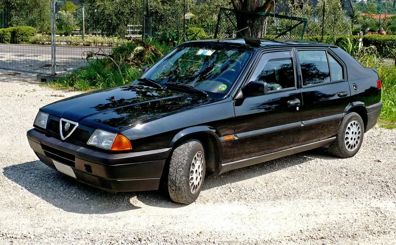 Alfa Romeo 33 Alfa Romeo 33 (1983–1995)