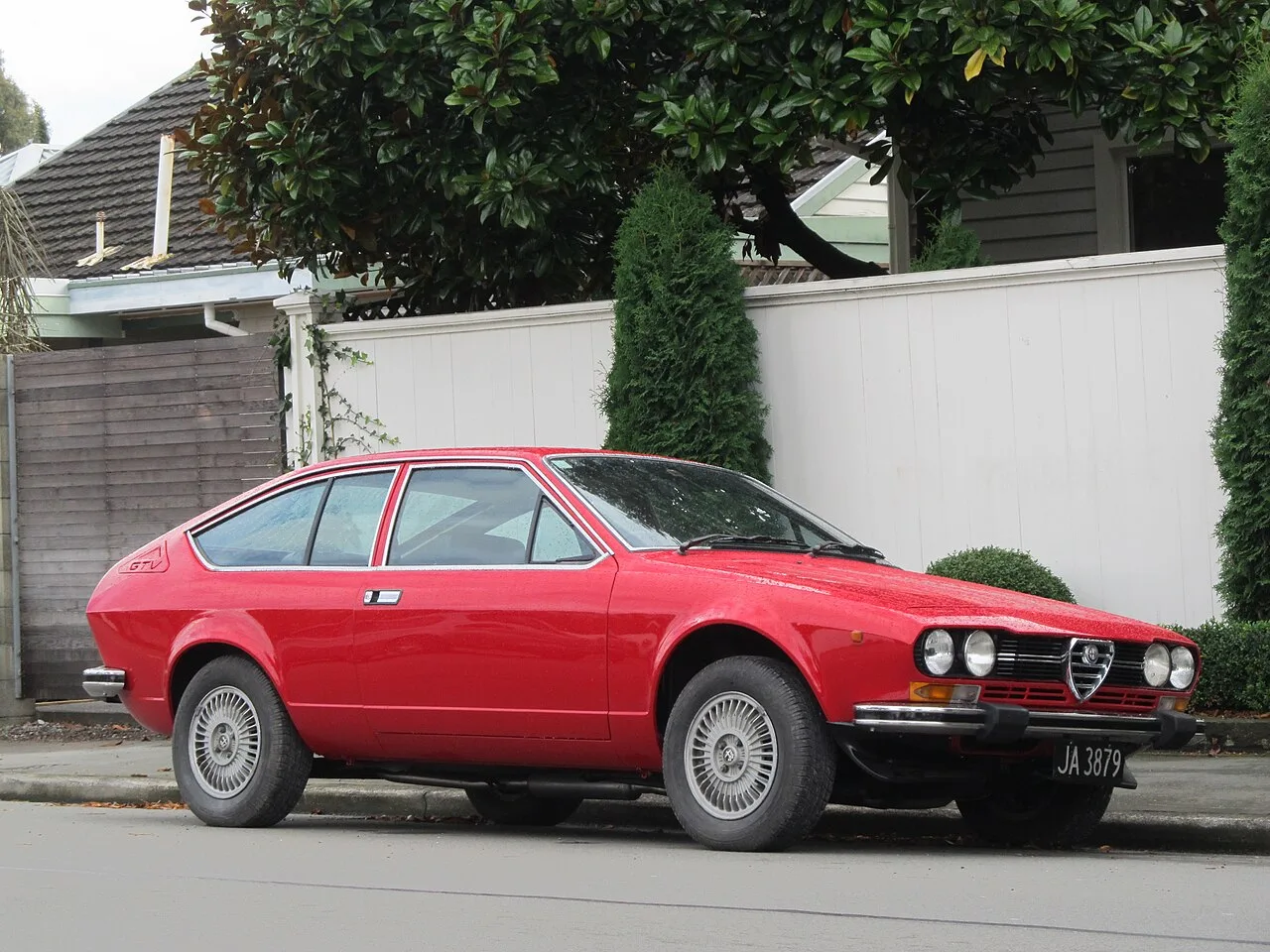 Alfa Romeo Alfetta (1972–1987)