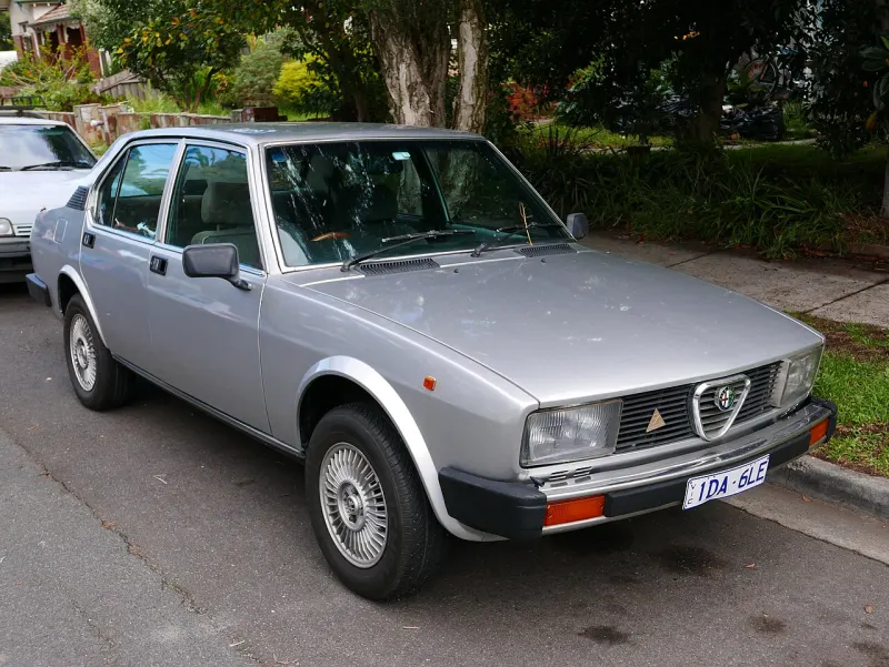 Alfa Romeo Alfetta Berlina (1972–1984)
